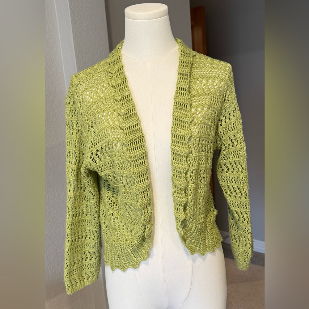 Lime Green Open-Knit Shawl Collar Crochet Open Cropped Cardigan w/ Scallop Hem